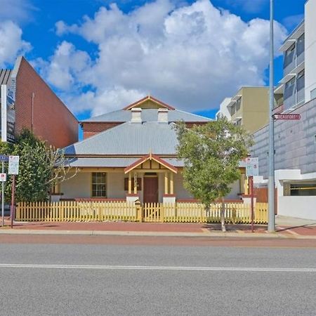 Emu Backpackers Perth - Note - Valid Passport Required For Check In Hostel Εξωτερικό φωτογραφία